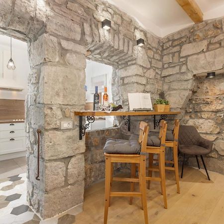 Villa Laura Vrh  Zewnętrze zdjęcie