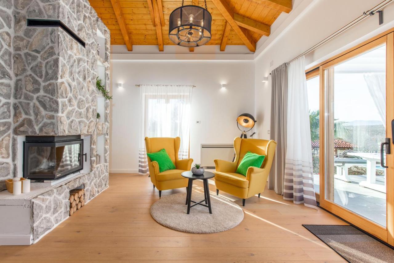 Villa Laura Vrh  Zewnętrze zdjęcie