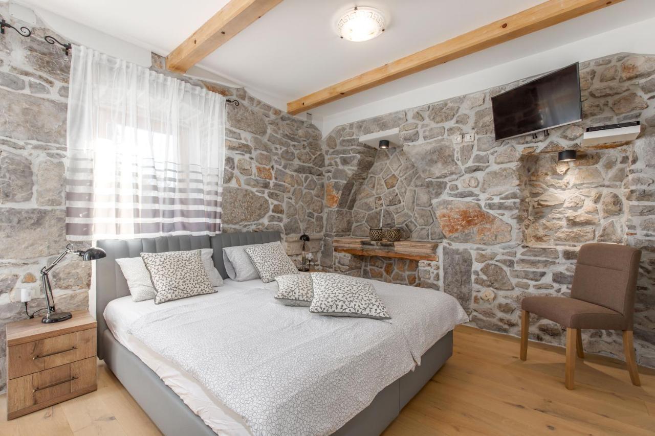 Villa Laura Vrh  Zewnętrze zdjęcie